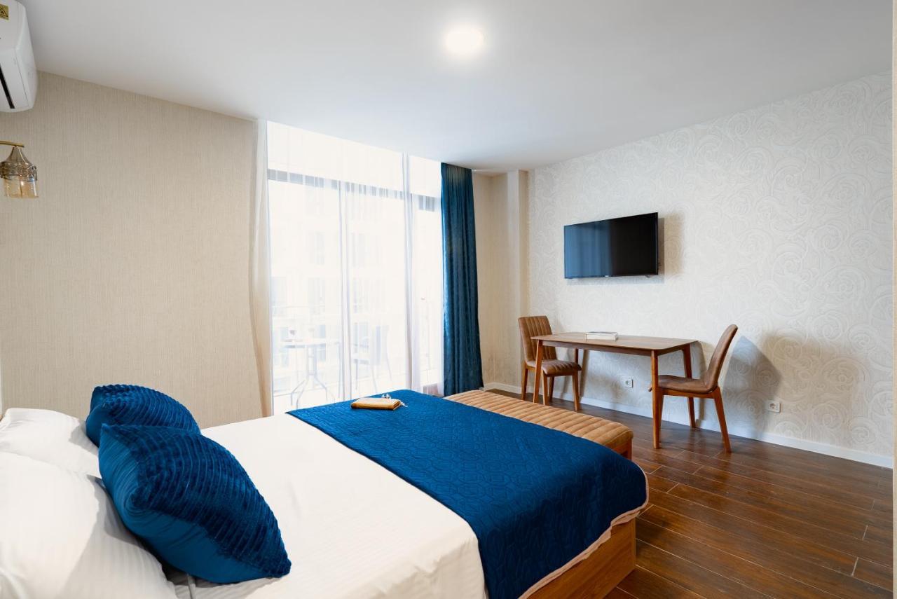 G-Point New Beach Batumi Bagian luar foto