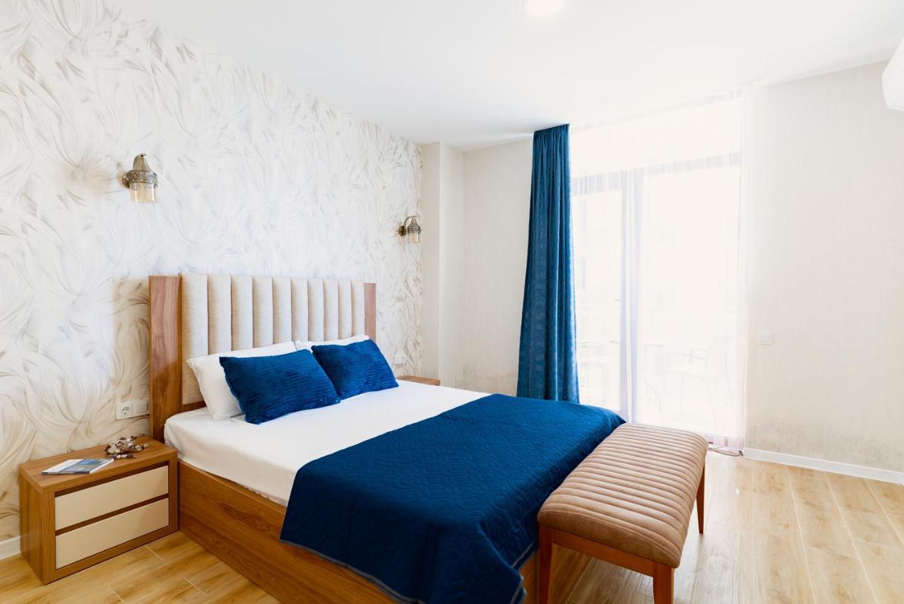 G-Point New Beach Batumi Bagian luar foto