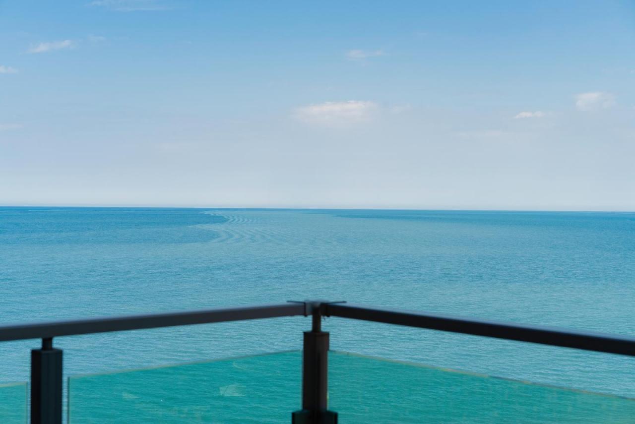 G-Point New Beach Batumi Bagian luar foto